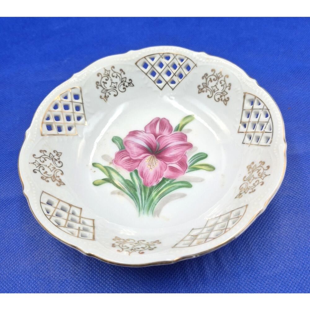 Vtg Small Porcelain Dish Bowl Pink Flower Gilt Lattice-work Cutouts Japan 6"